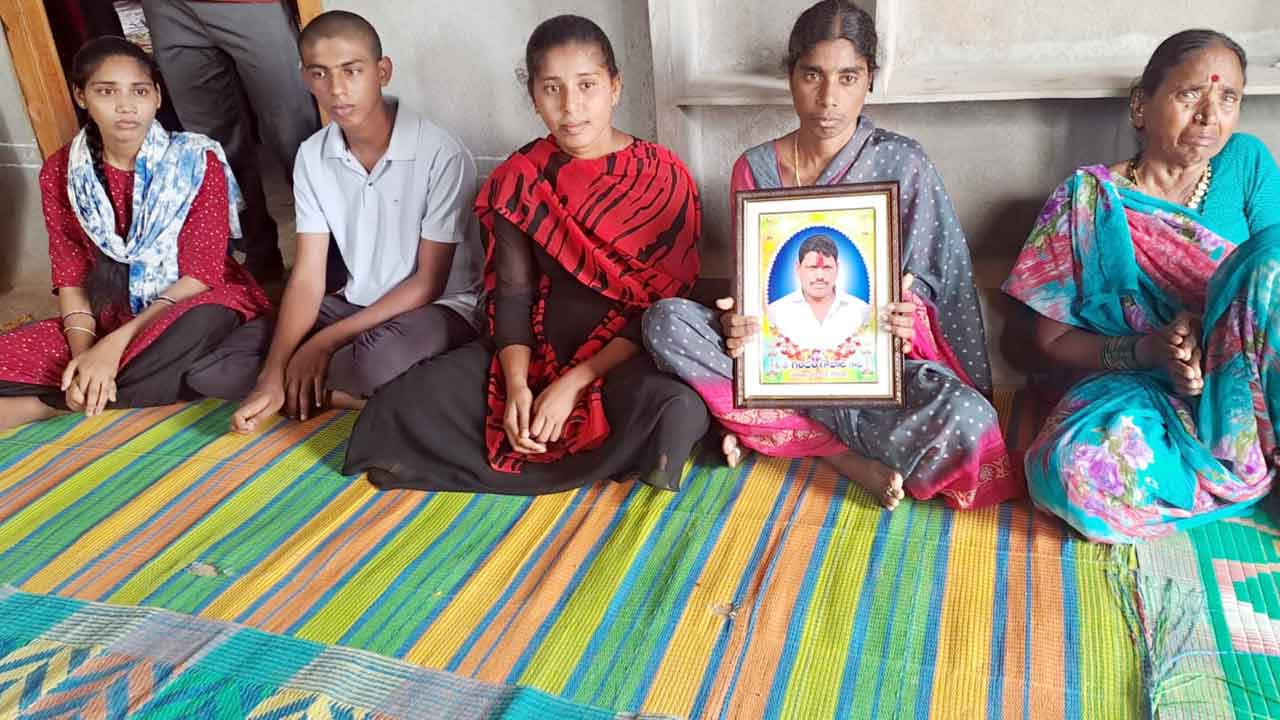 మమ్మల్ని ఆదుకున్నది కేటీఆర్‌ సారే!