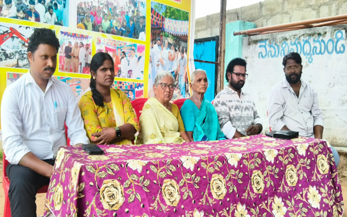 ‘చర్చి పునర్నిర్మాణానికి సహకరించండి’
