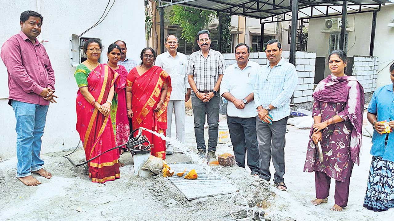 ఆస్పత్రికి నీటి సదుపాయం