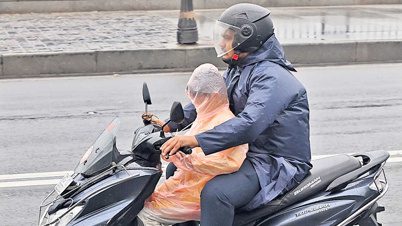 సిటీపై వాయుగుండం ఎఫెక్ట్‌