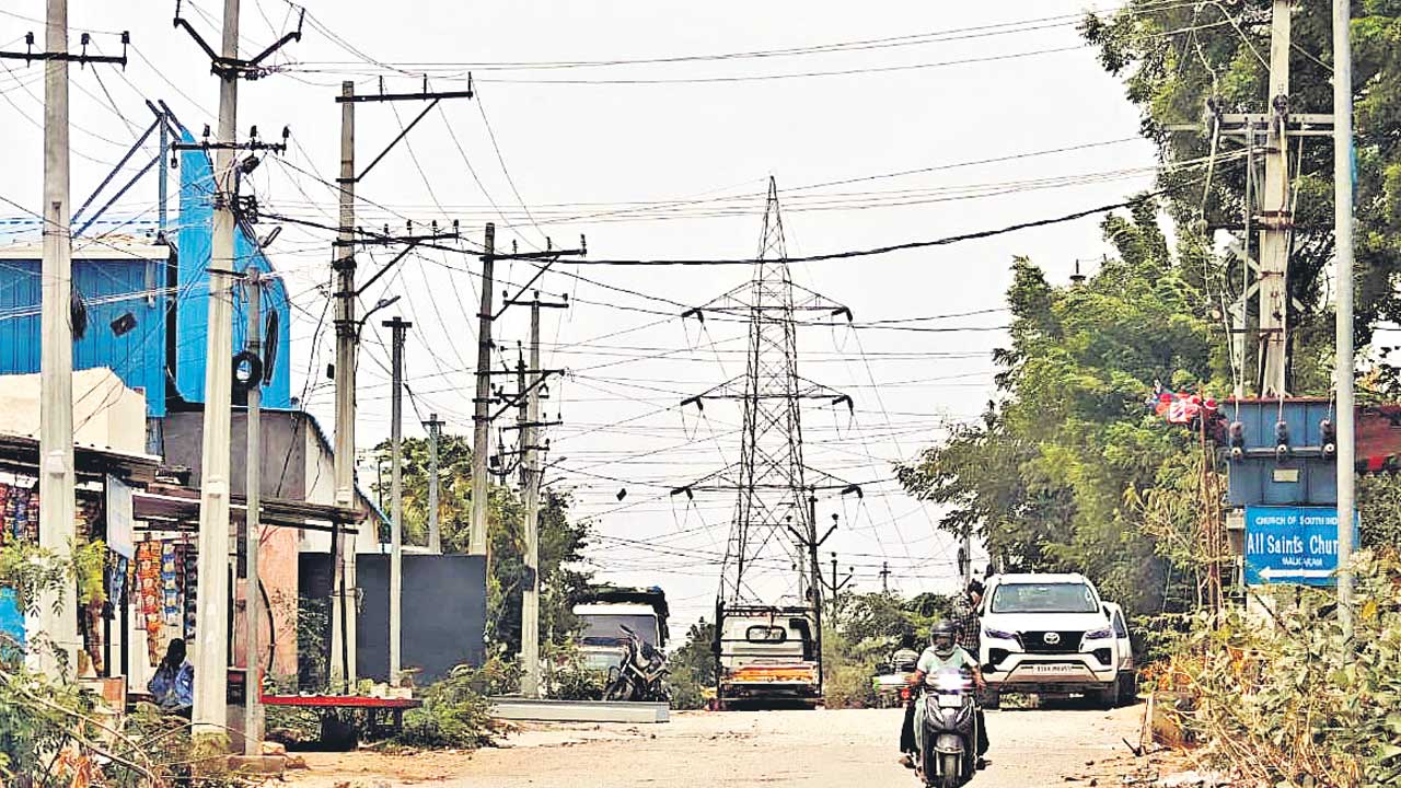 ఎస్పీడీసీఎల్‌లో భారీ అక్రమాలు