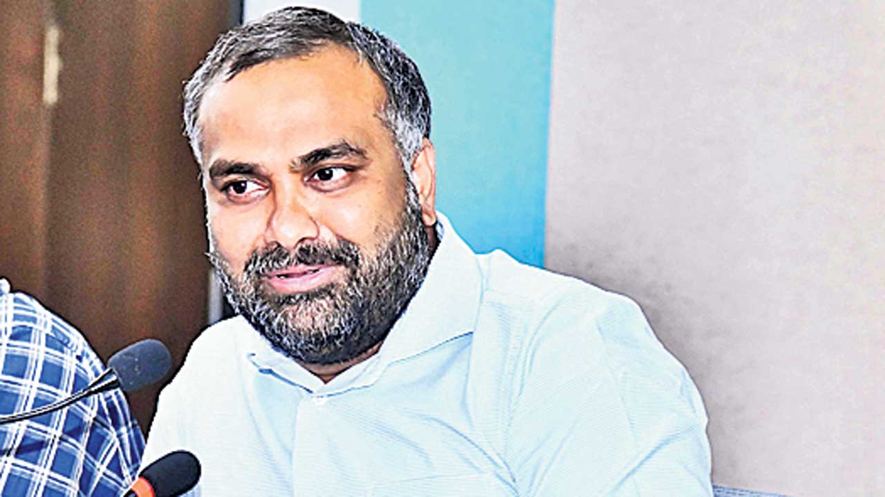 ఫారాల పంపిణీ పూర్తి చేశాం