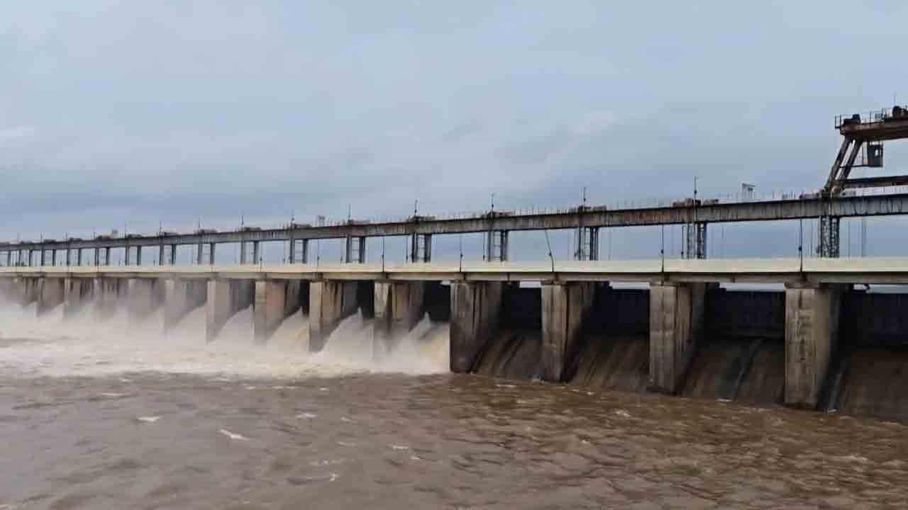 ఊరటనిచ్చిన వర్షం