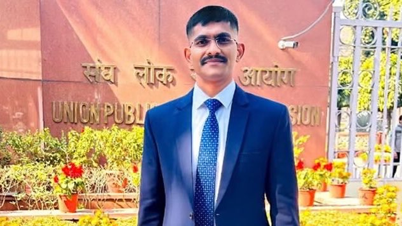 IPS Trainee | నేనేం తప్పు చేయలేదు.. వాట్సాప్ స్టేటస్ పెట్టి ట్రైనీ ఐపీఎస్ ఉదయ్ కృష్ణారెడ్డి ఆత్మహత్యాయత్నం