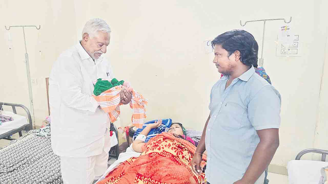 కేసీఆర్‌ కిట్‌ లేదు.. న్యూట్రిషన్‌ కిట్‌ లేదు