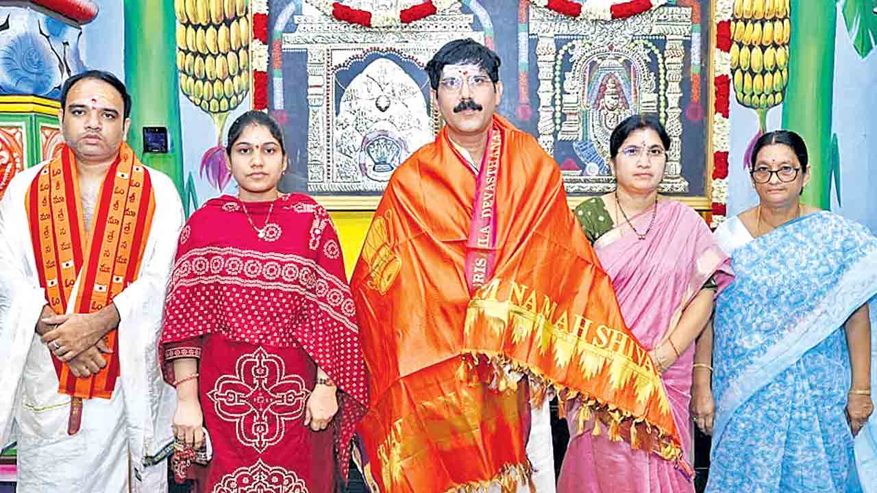 శ్రీశైల మల్లన్న సన్నిధిలో హైకోర్టు న్యాయమూర్తి