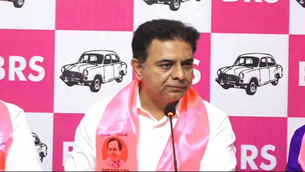 KTR | అట్టర్ ప్లాప్ సినిమాకి అర్ధశత దినోత్సవం చేయడమంటే ఇదే.. రైతు ఆశీర్వాద సభలపై కేటీఆర్