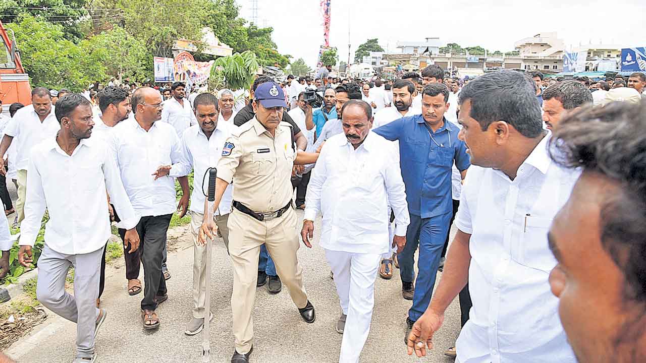 ఎమ్మెల్యే యాదయ్యకు నిరసన సెగ