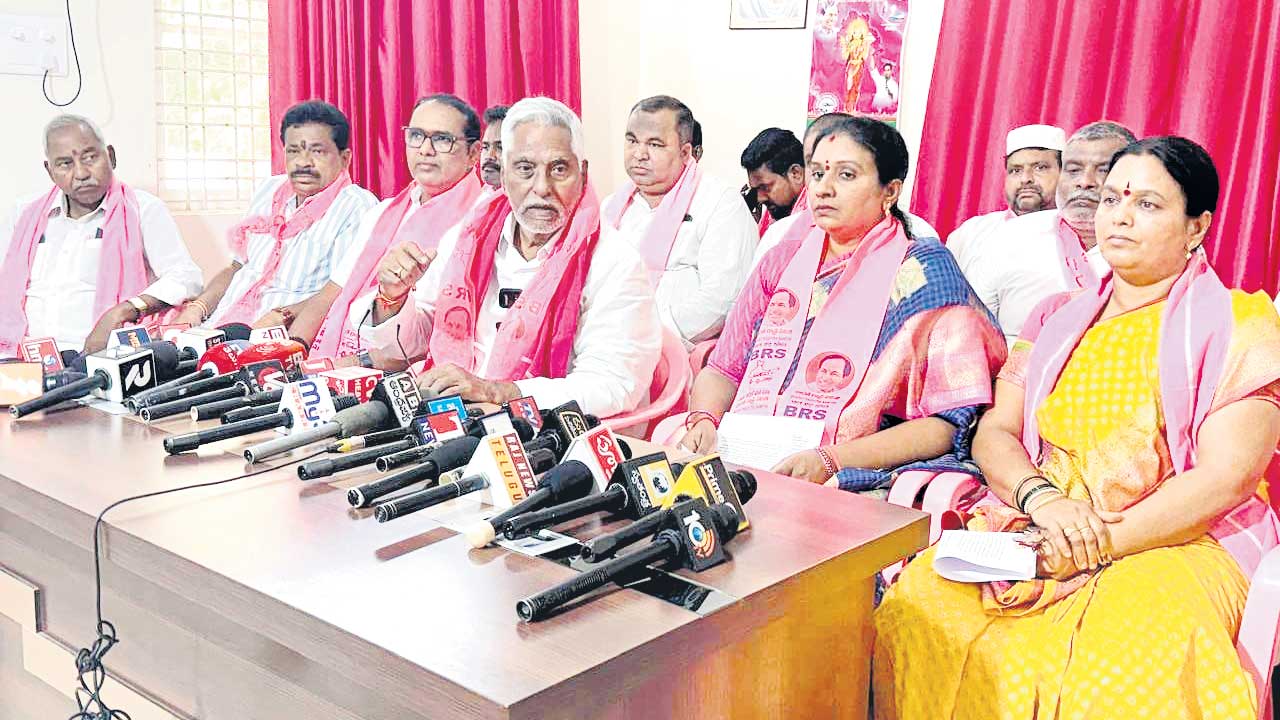 తెలంగాణకు శాపం రేవంత్‌ రెడ్డి