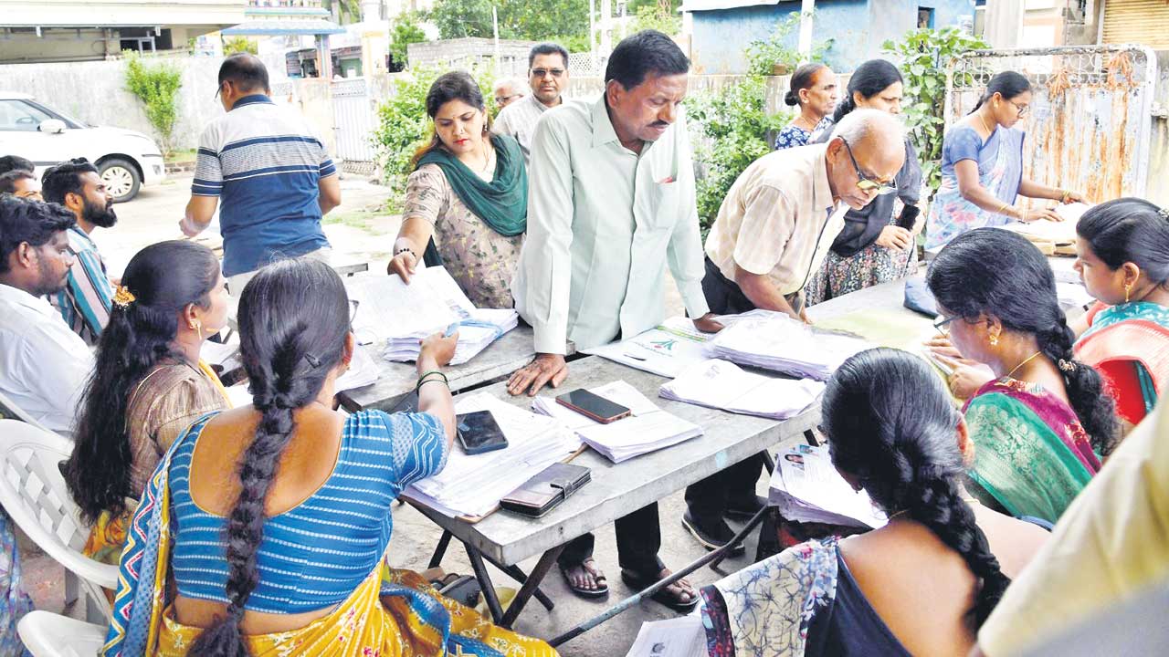 సర్‌లో సమస్యలు!