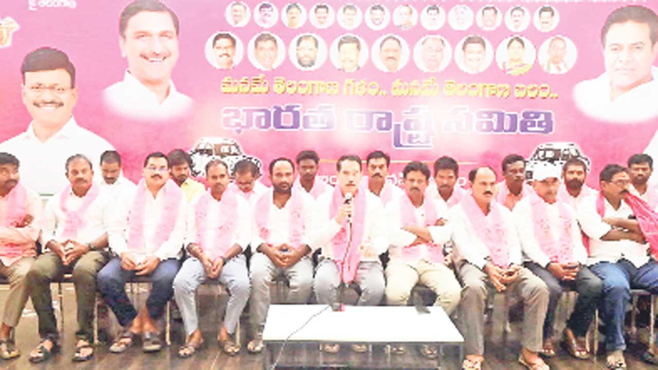 కాంగ్రెస్‌ నేతలవి చౌకబారు విమర్శలు