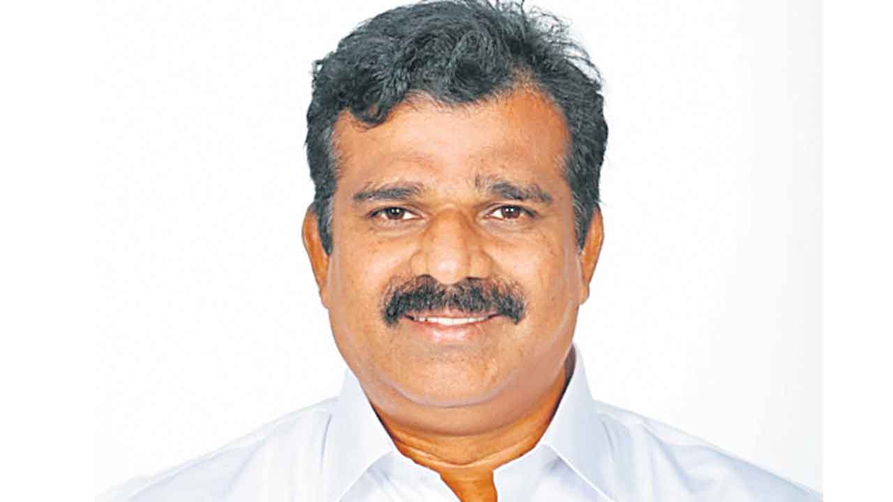 కేంద్రం తీరు ప్రజాస్వామ్యానికే మచ్చ: క్రాంతికిరణ్‌