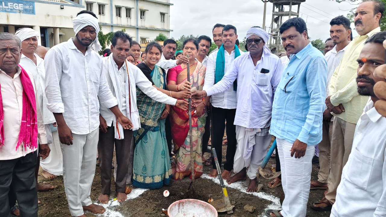 MLA Kova Lakshmi | కేసీఆర్‌ ప్రారంభించిన గురుకులాల్లో గిరిజనులకు నాణ్యమైన విద్యా : ఎమ్మెల్యే కోవ లక్ష్మి