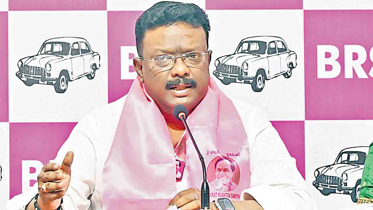రేవంత్‌రెడ్డిది ప్రైవేట్‌ ఫ్రాంచైజీ పాలన