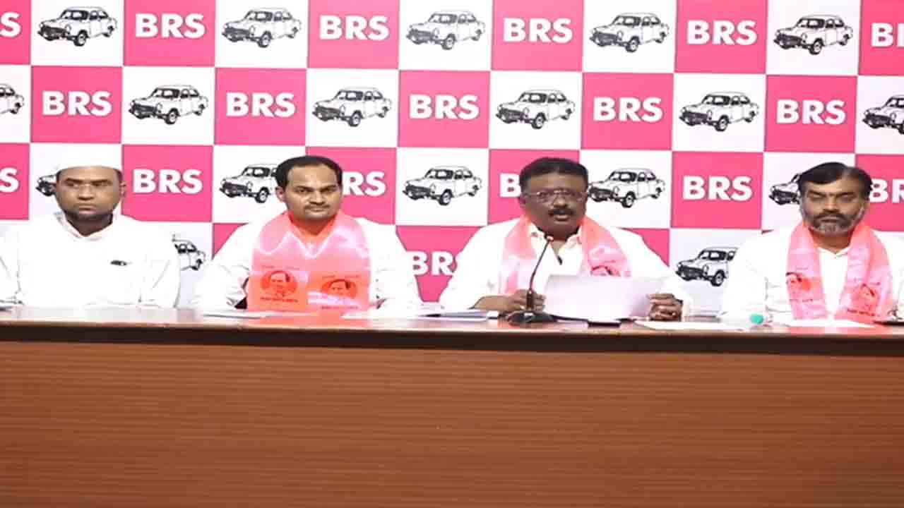 MLC dasoju shravan kumar | కేటీఆర్ ఉద్యోగాలు పెంచితే.. రేవంత్ రెడ్డి ఉద్యోగాలను మింగేస్తున్నాడు : ఎమ్మెల్సీ దాసోజు శ్రవణ్ కుమార్