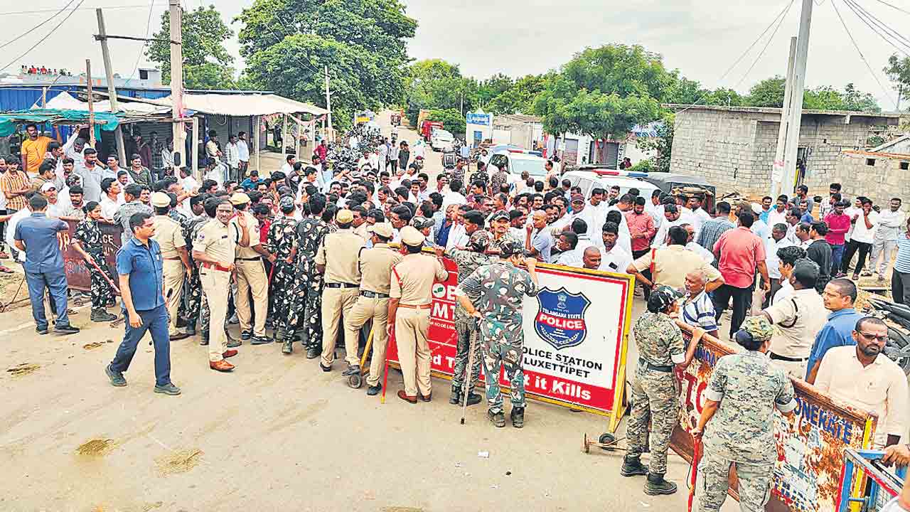 కాంగ్రెస్‌ వర్సెస్‌ కాంగ్రెస్‌