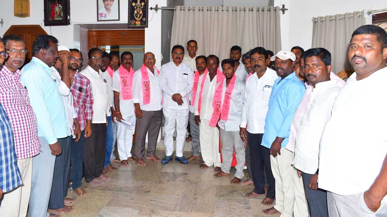 పాదయాత్ర చేశాను.. ప్రాయశ్చిత్తంతో బీఆర్‌ఎస్‌లో చేరుతున్నా..