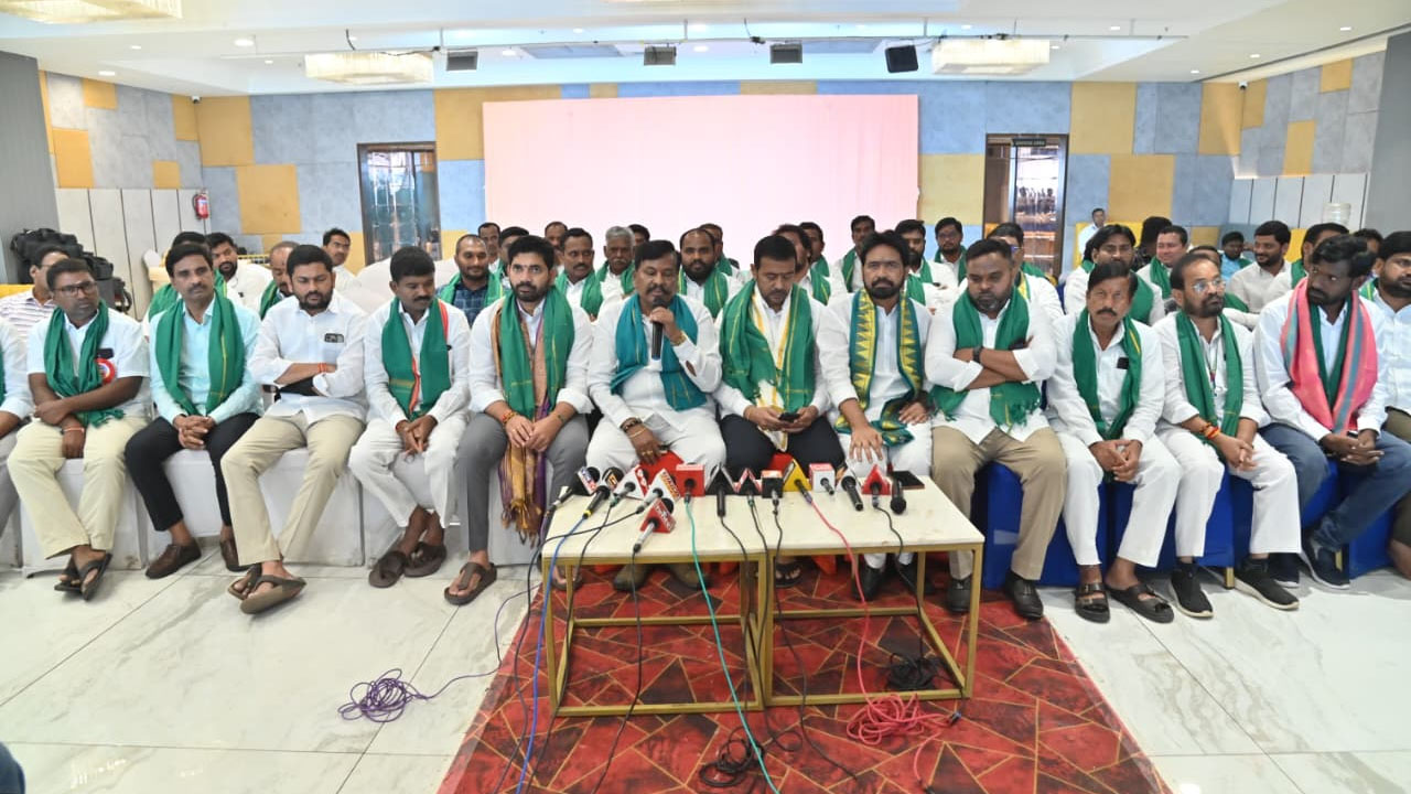 Munnuru Kapu | మున్నూరు కాపుల అభివృద్ధికి ఐక్యంగా కృషి చేయాలి : రాష్ట్ర అధ్యక్షుడు పురుషోత్తం రావు పటేల్