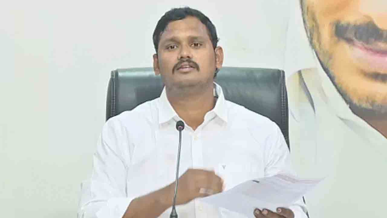 వైసీపీ అధికార ప్రతినిధి నాగార్జున యాదవ్‌ అరెస్ట్‌