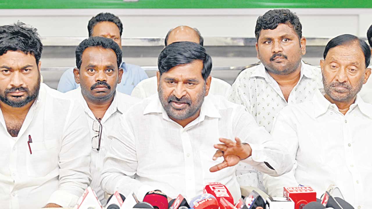 కరువు సన్నద్ధతపై.. చిత్తశుద్ధి ఏదీ?