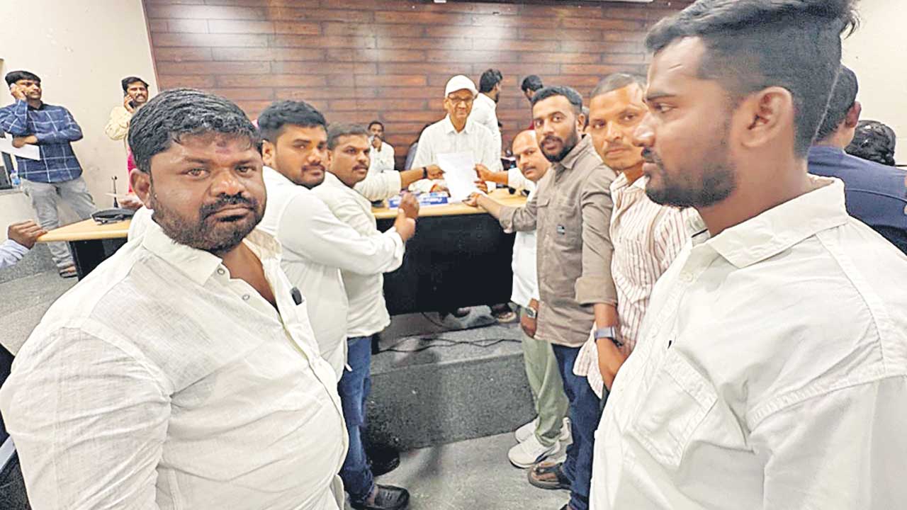 పేరుకే.. ఫామ్‌ల్యాండ్‌