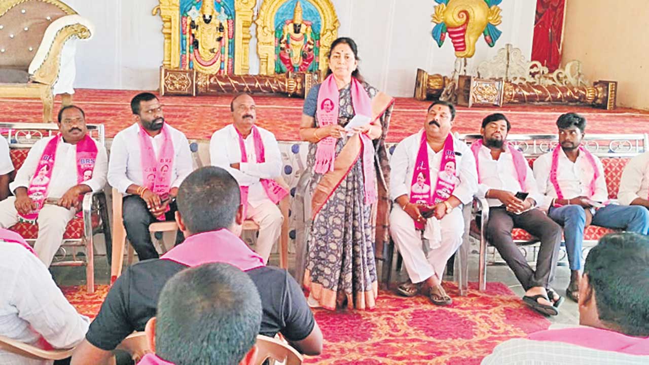 సాముల సరార్‌ పోయి.. సీముల సరార్‌ రావాలి