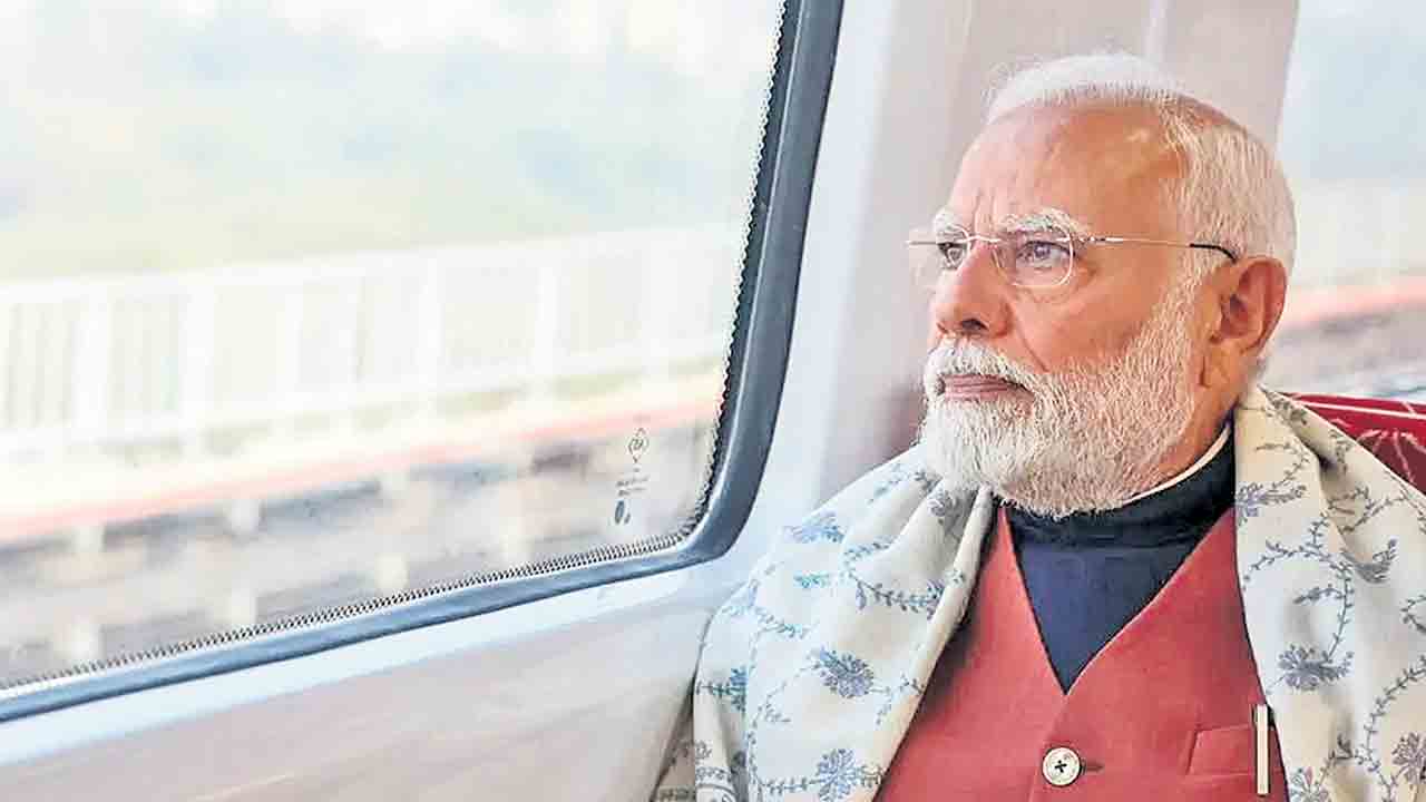 మోదీ గ్రాఫ్‌ పడిపోతుందా?