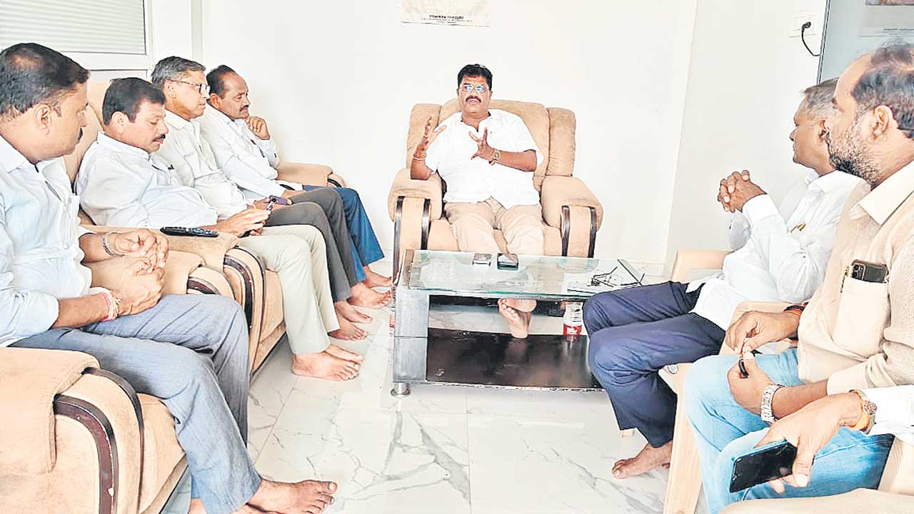 ఓటరు జాబితాపై అప్రమత్తంగా ఉండాలి