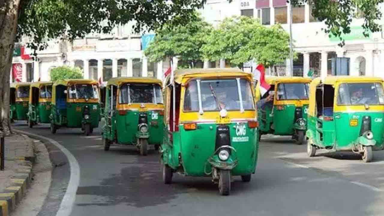 ఓఆర్‌ఆర్‌ పరిధిలో ఆటో యజమానులకు ఊరట