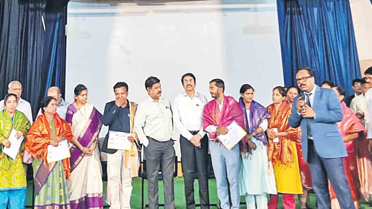 5 అవయవాలు మార్చిన వైద్యులకు సన్మానం
