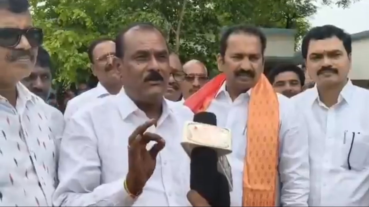 Teachers Union | ఉపాధ్యాయులకు టిఫిన్స్‌, భోజనంపై ఉపాధ్యాయ సంఘాల నాయకుల మండిపాటు