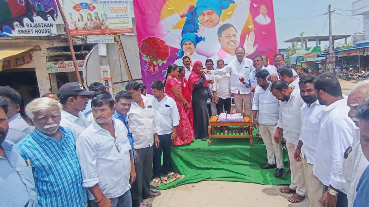 Birthday Celebrations | ఘనంగా ఎమ్మెల్యే పల్లా రాజేశ్వర్ రెడ్డి జన్మదిన వేడుకలు