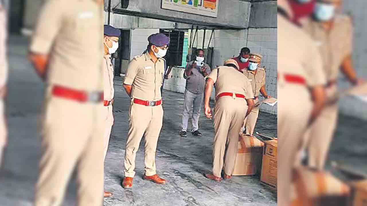 ఇదేం పోలీసింగ్‌!