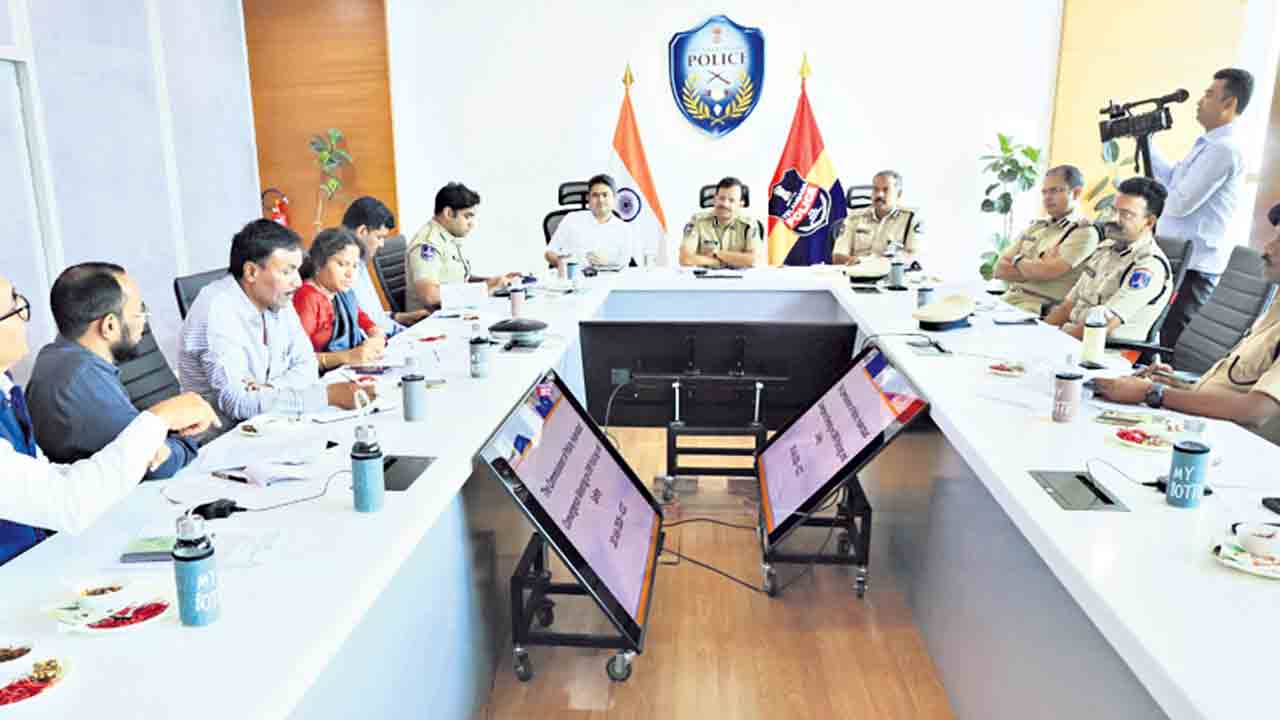 ఓఆర్ఆర్పై 80 కీలక స్పాట్లు