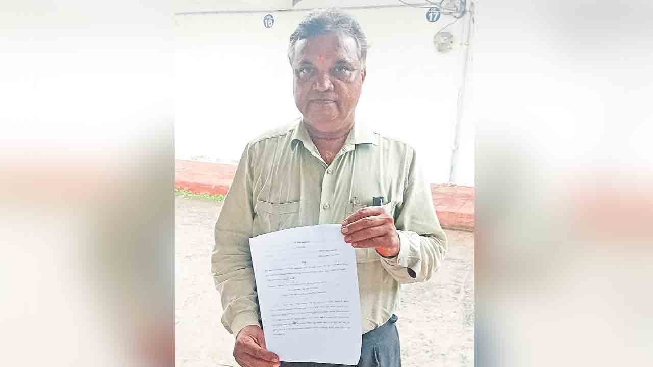 ప్రజా దర్బార్‌ ఫిర్యాదుకు 10 నెలల తర్వాత రిప్లై