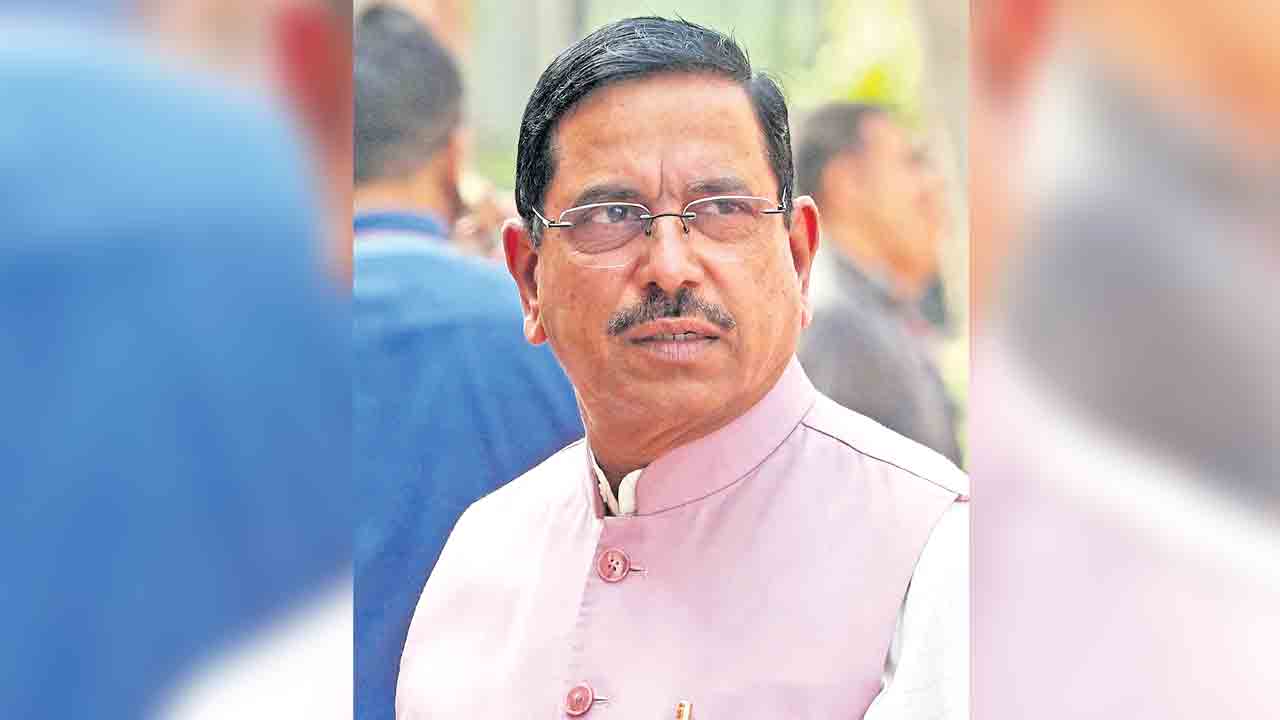 ధర్మేంద్ర ప్రధాన్‌ రాజీనామా ఆమోదం