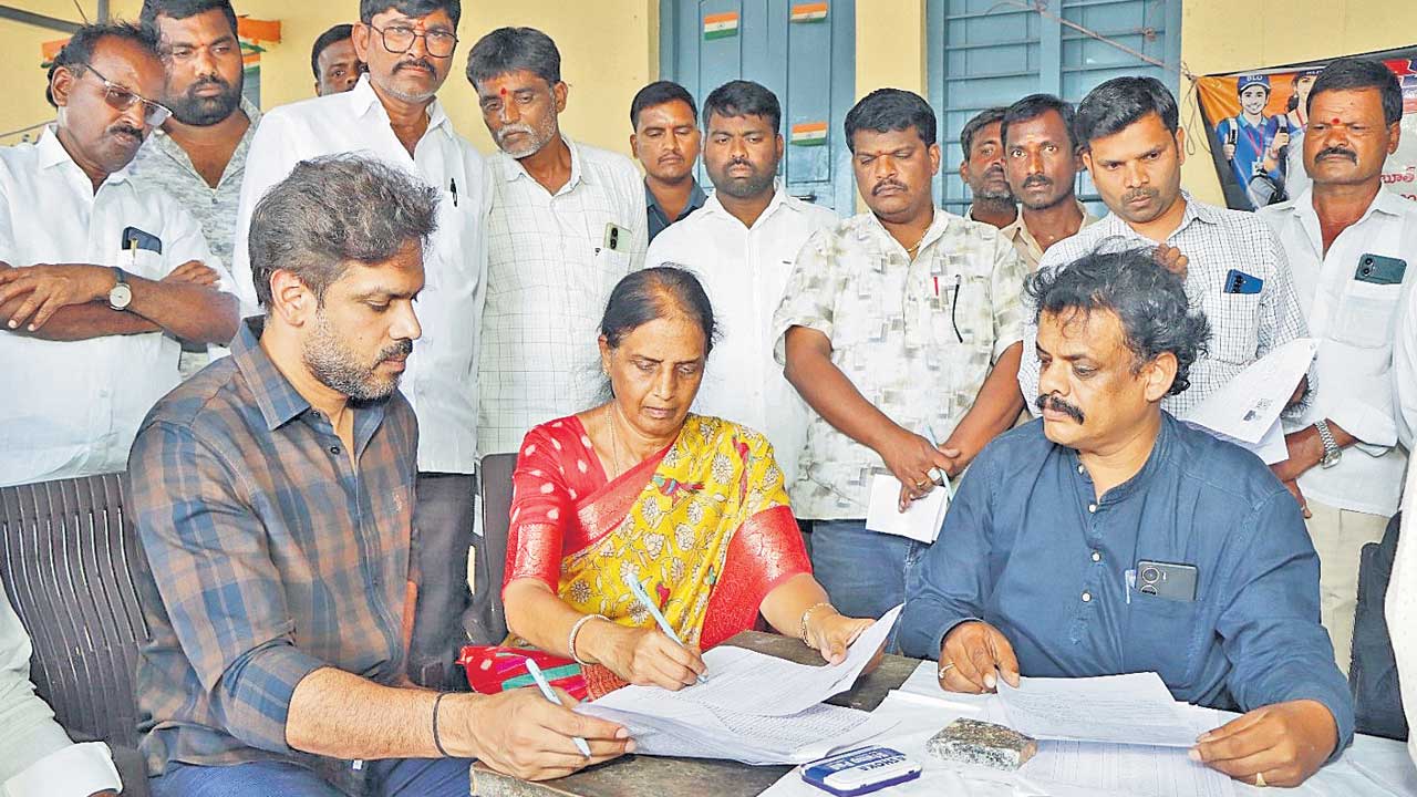 సర్‌ను పారదర్మకంగా చేపట్టాలి