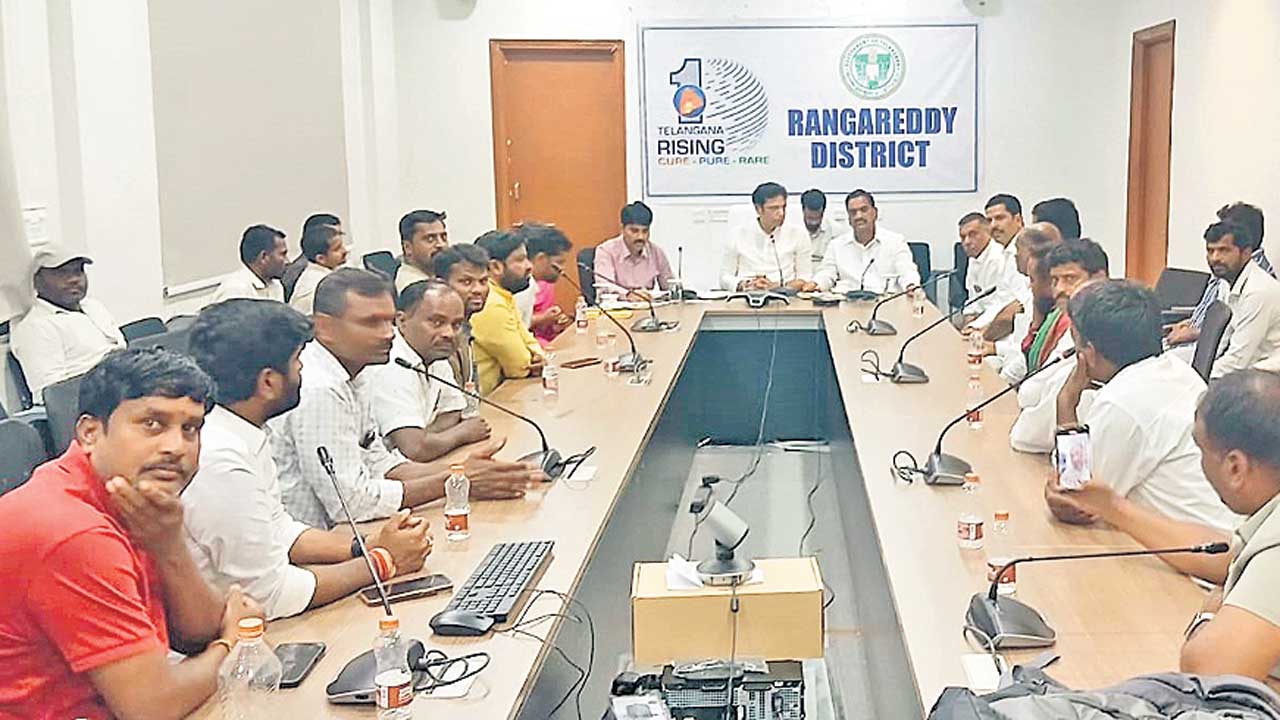 మా భూములు మాకివ్వాల్సిందే