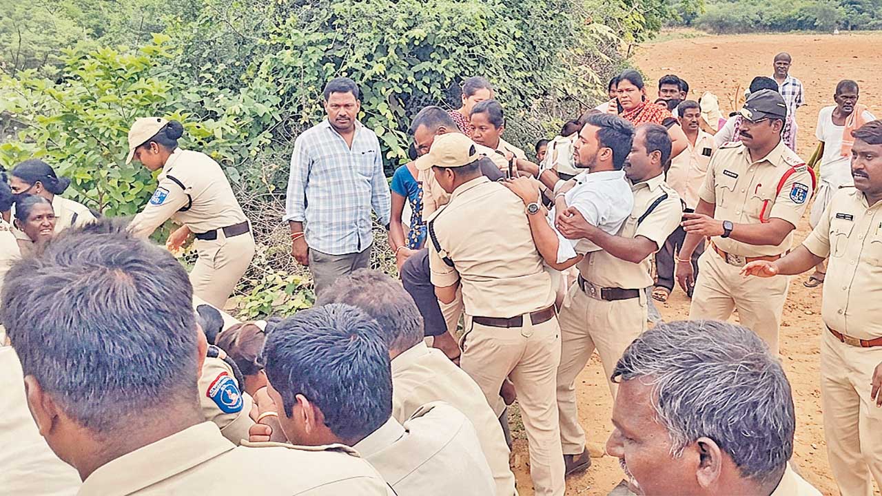 మేడిపల్లిలో మళ్లీ ఉద్రిక్తత