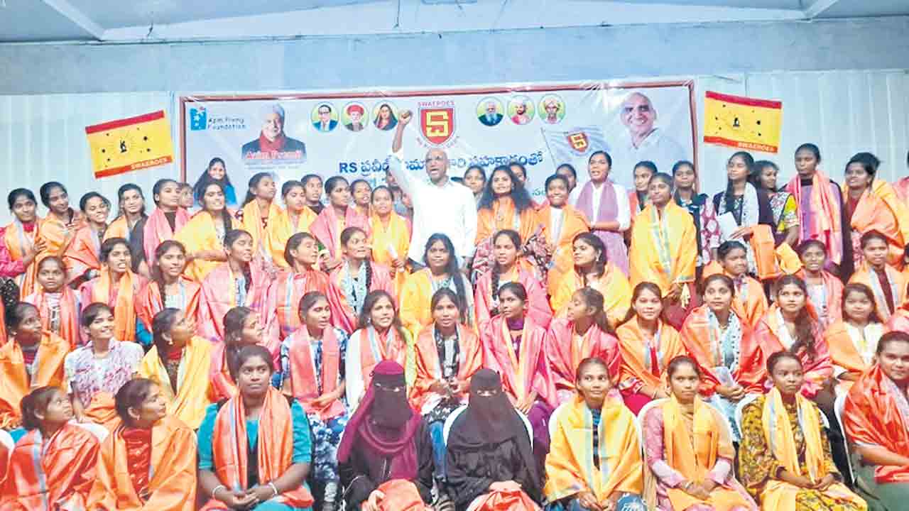 నన్ను చంపేందుకు సీఎం కుట్ర.. ఆర్‌ఎస్‌ ప్రవీణ్‌కుమార్‌