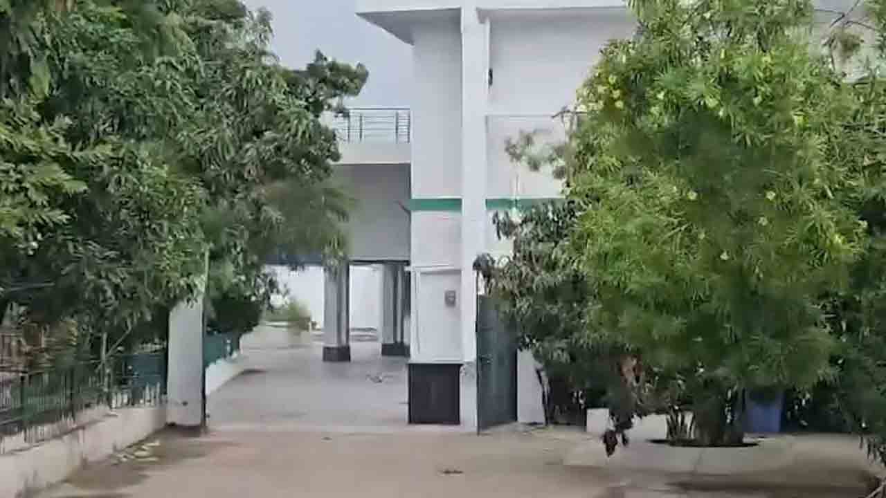 Rabri Devi Vacates Bungalow
