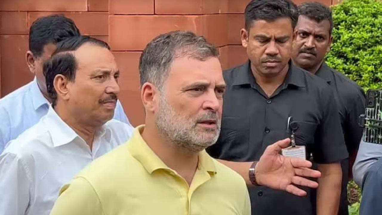 Rahul Gandhi | రేపిస్టులకు మద్దతు ఇచ్చిన ప్రహ్లాద్ జోషికి విద్యాశాఖ మంత్రి పదవా..? ప్రధానిపై రాహుల్ ధ్వజం