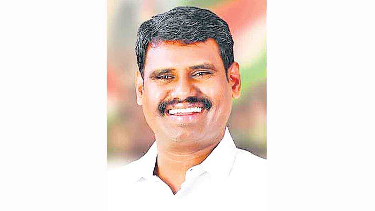 బీసీలపై కాంగ్రెస్‌ కుల దురహంకారం: రాజారాం