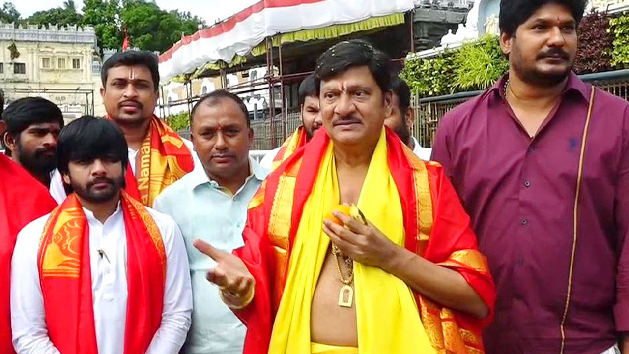 Tirumala | తిరుమలను దర్శించుకున్న ప్రముఖ సినీ నటులు రాజేంద్రప్రసాద్‌, సాయికుమార్‌