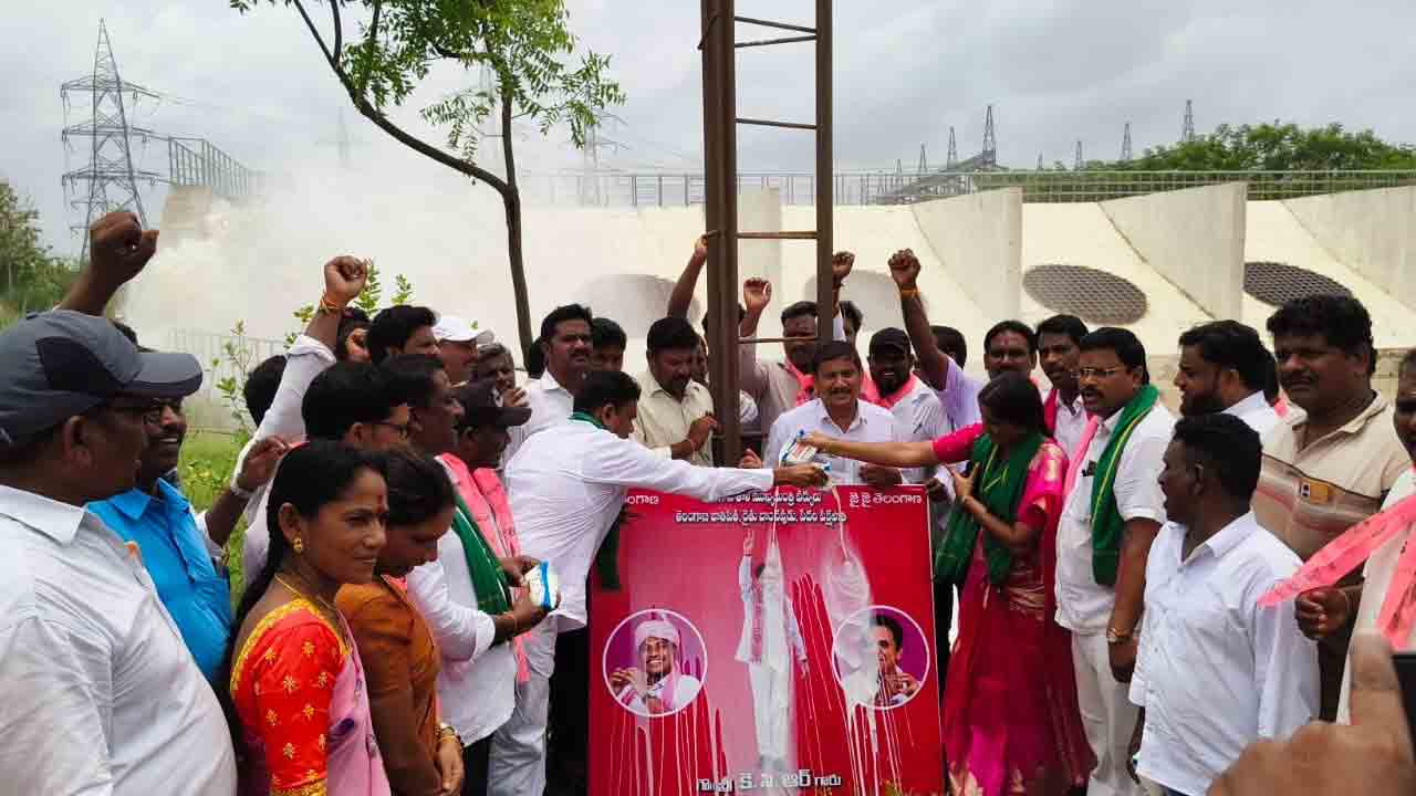 కేసీఆర్‌ ముందుచూపుతోనే సీతారామ నీరు