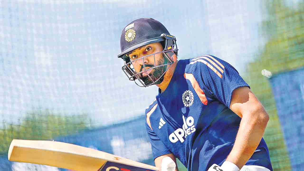 కండ్లన్నీ రోహిత్‌పైనే!