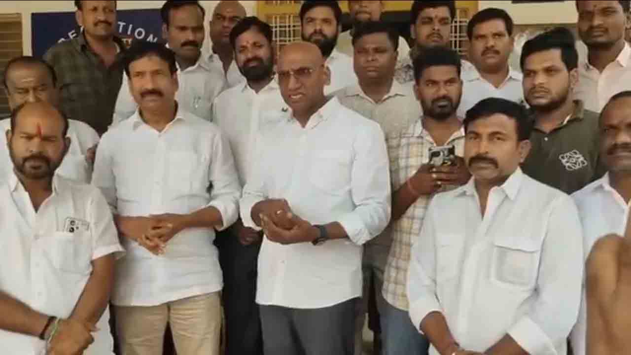 RS Praveen kumar | 55 రోజులైనా వాడు జైలుకు పోకుండా చూసిర్రు.. షాబాద్‌ ఘటనపై ఆర్‌ఎస్ ప్రవీణ్ కుమార్