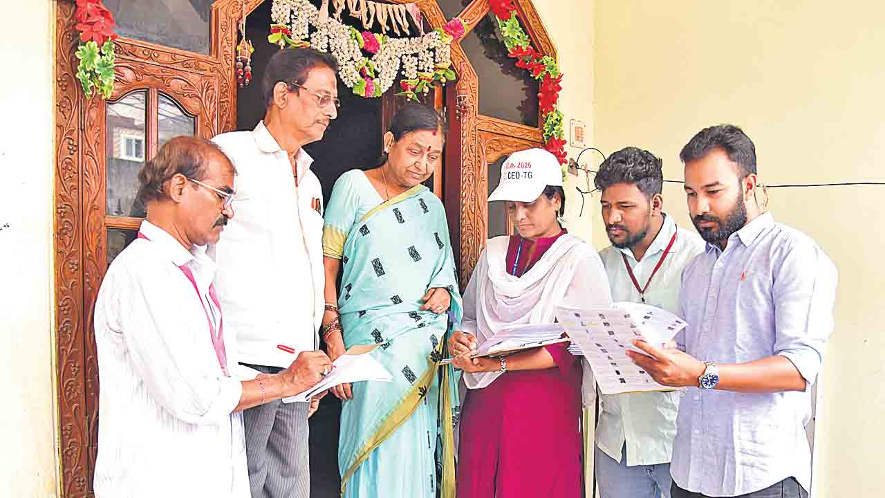 నత్తనడకన సర్