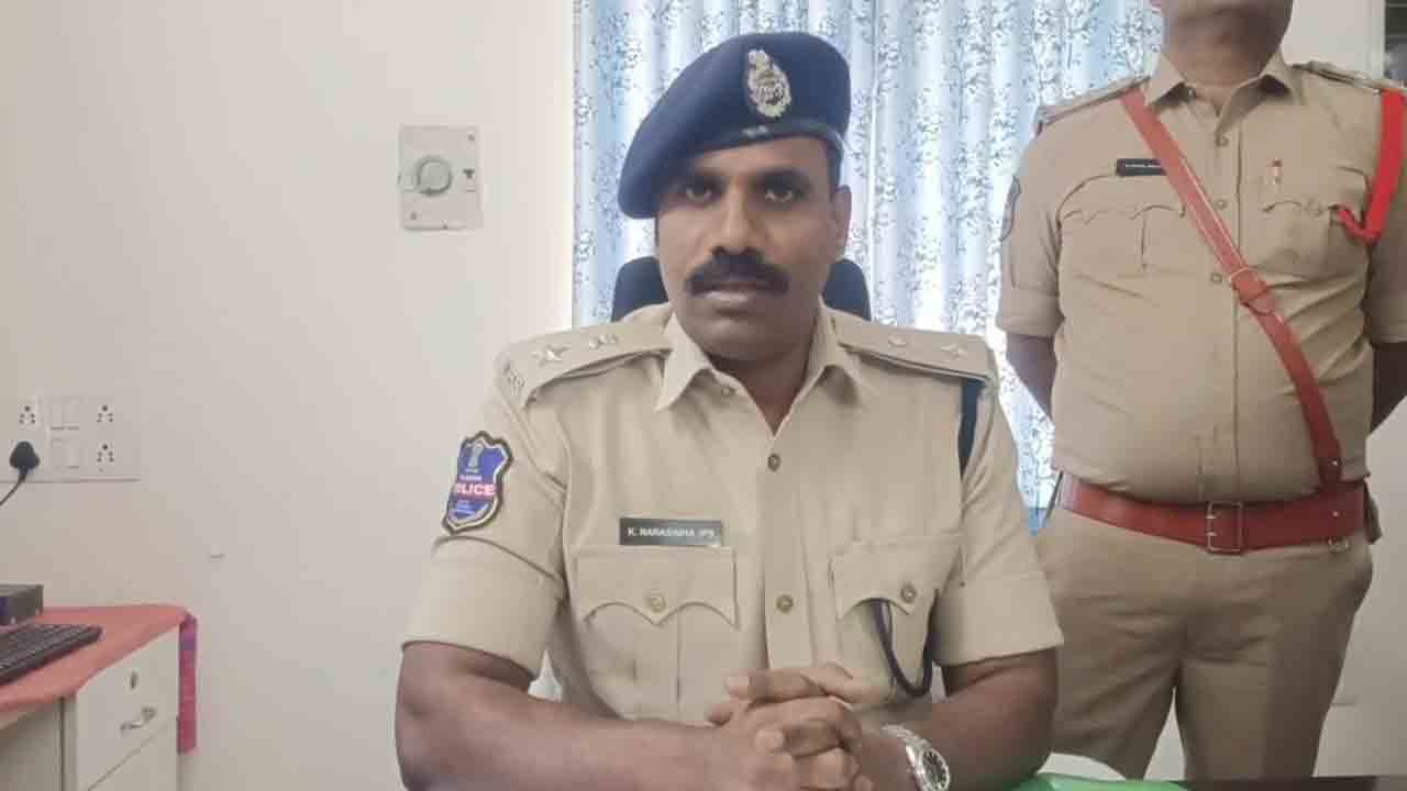SP Narasimha | నేరస్తుల కదలికపై నిరంతరం నిఘా ఉంచాలి : ఎస్పీ నరసింహ