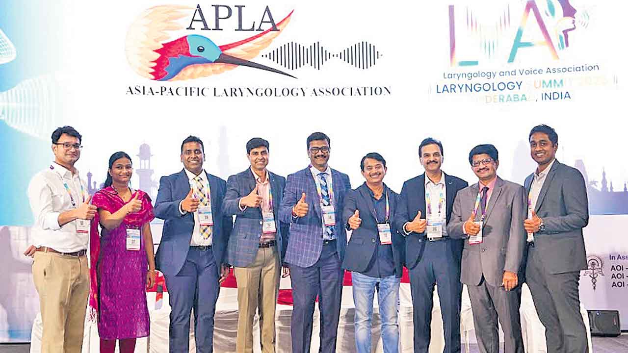 దేశంలోనే తొలిసారి హైదరాబాద్‌లో లైవ్‌ రోబోటిక్‌ ఎయిర్‌వే సర్జరీ